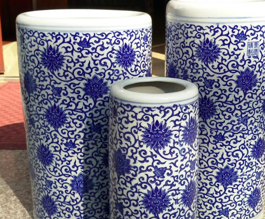 blue and white porcelain umbrella stand